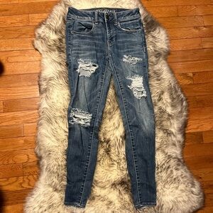 American Eagle Distressed Blue Jegging